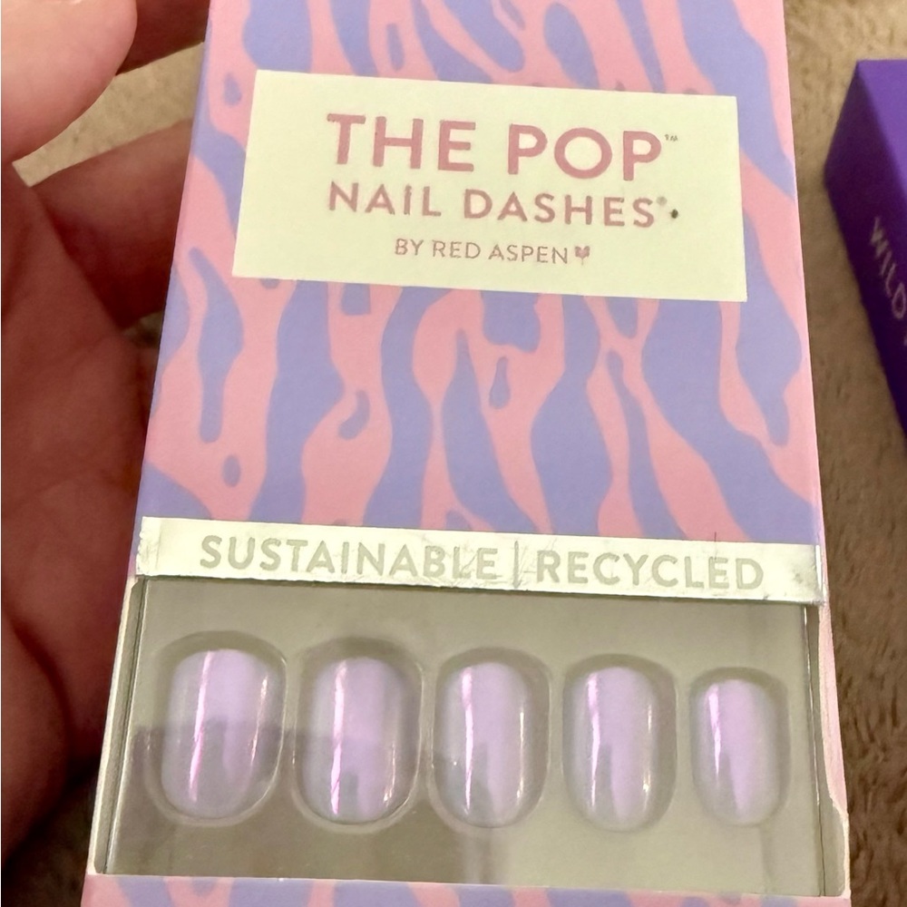 Red Aspen Purple Nail Dashes Manicure Set - Picture 4 of 11